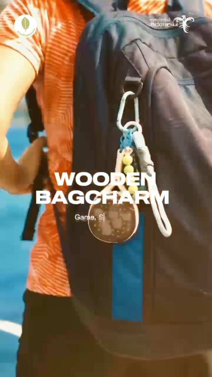 Good gameplay isn't enough—your bag styling needs to be on point! 🎾 A total must-have for padel fans. Order your custom...